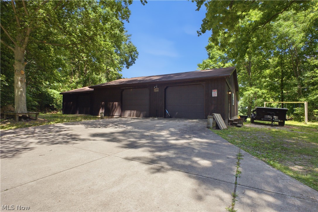 5018 Fairfield School Road Columbiana OH 44408