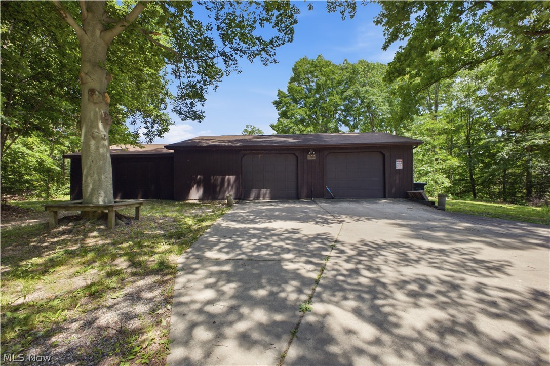 5018 Fairfield School Road Columbiana OH 44408