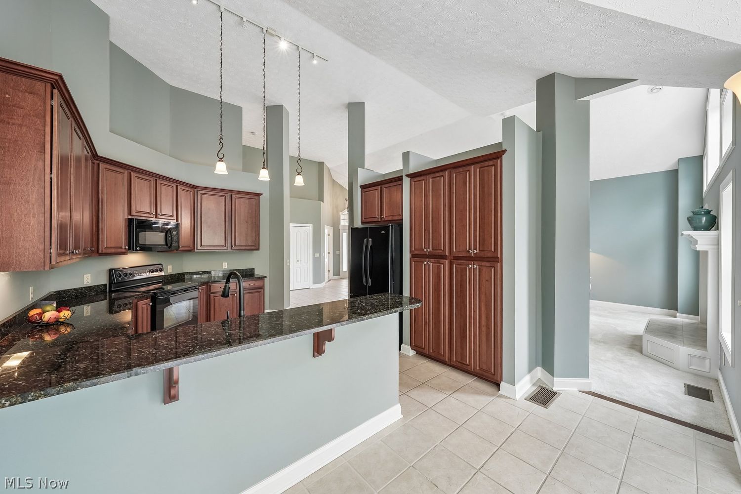 18456 Bunker Hill Drive Strongsville OH 44136