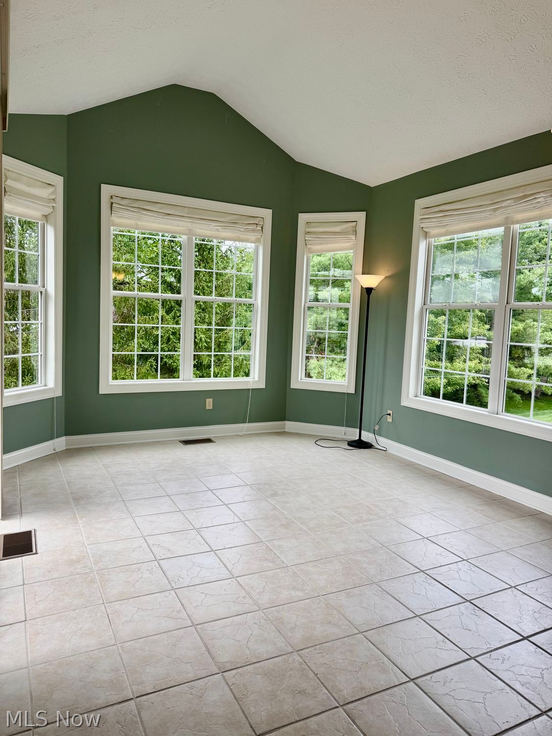 18456 Bunker Hill Drive Strongsville OH 44136