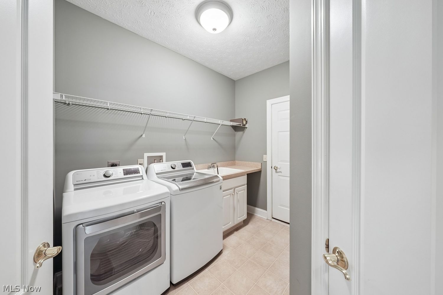 18456 Bunker Hill Drive Strongsville OH 44136