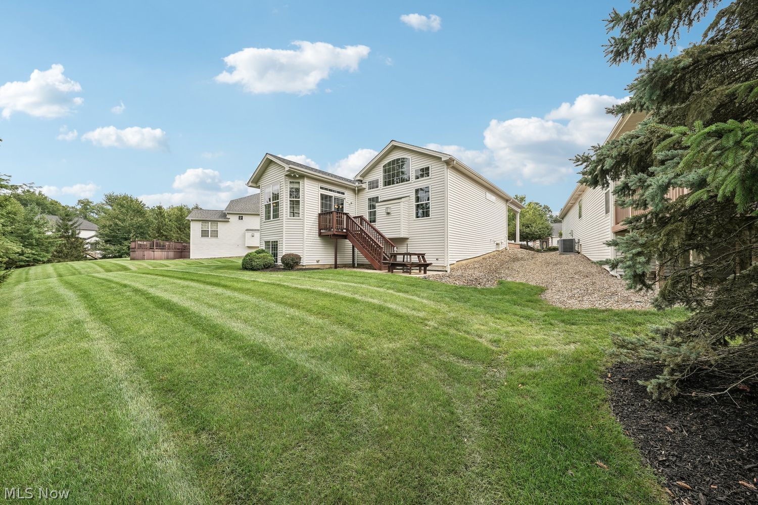 18456 Bunker Hill Drive Strongsville OH 44136