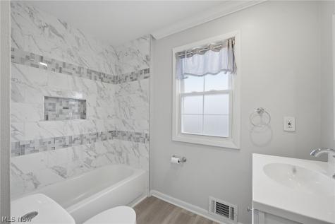 3722 Lindholm Road Shaker Heights OH 44120