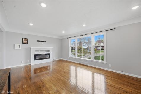 3722 Lindholm Road Shaker Heights OH 44120