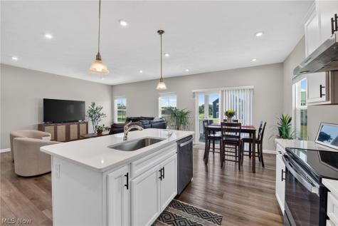 1025 Kadas Lane Wooster OH 44691