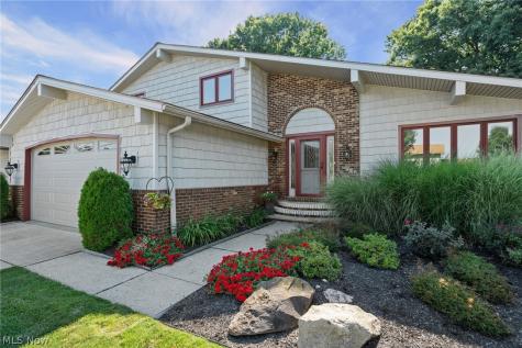 7288 Rita Drive Independence OH 44131