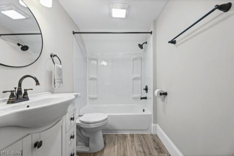 260 W Washington Street Alliance OH 44601