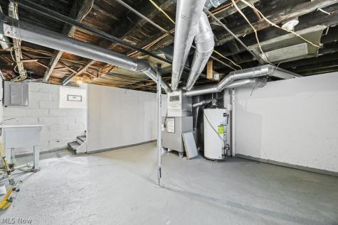 260 W Washington Street Alliance OH 44601