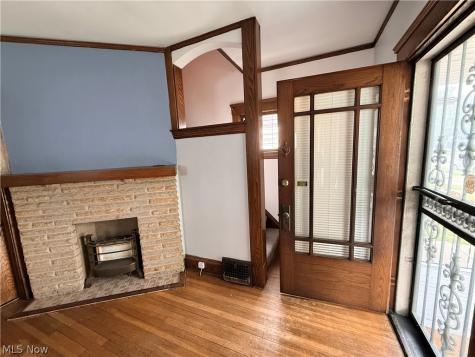 2013 Mayview Avenue Cleveland OH 44109