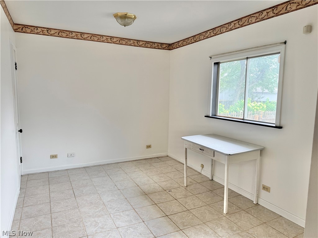 2013 Mayview Avenue Cleveland OH 44109