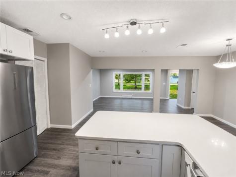 1275 Hillside Road Seven Hills OH 44131