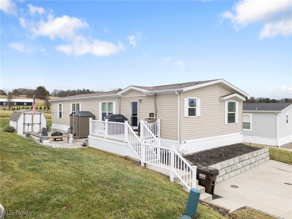 6962 Foxwood Drive SW Navarre OH 44662