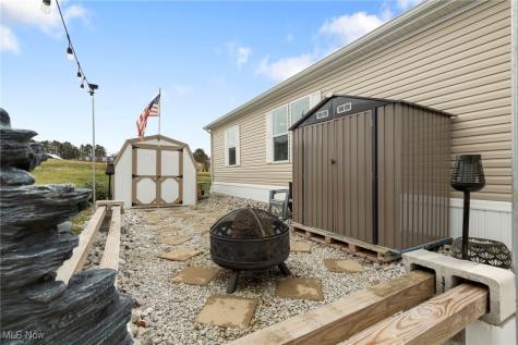 6962 Foxwood Drive SW Navarre OH 44662