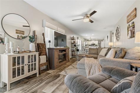 6962 Foxwood Drive SW Navarre OH 44662