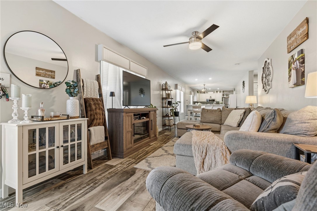 6962 Foxwood Drive SW Navarre OH 44662