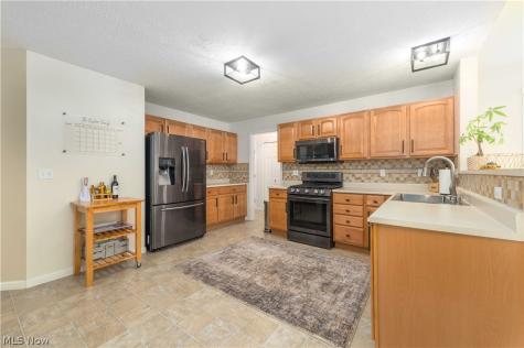 37972 Pebble Lake Trail North Ridgeville OH 44039