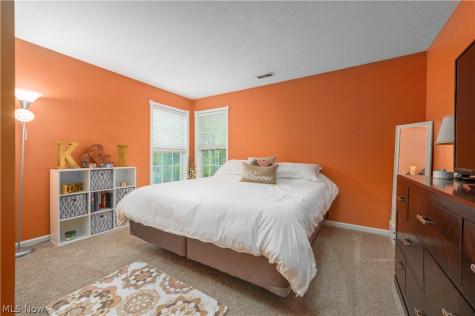 37972 Pebble Lake Trail North Ridgeville OH 44039