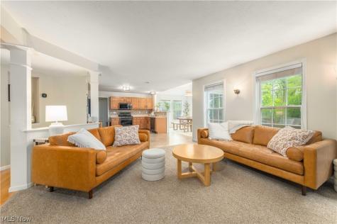 37972 Pebble Lake Trail North Ridgeville OH 44039
