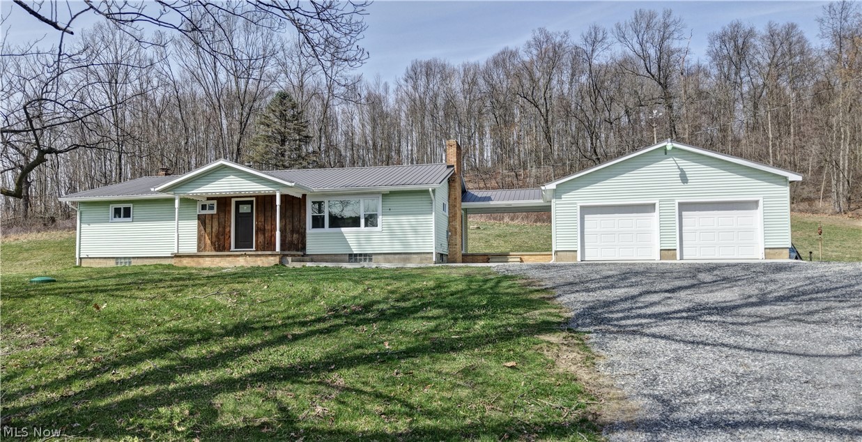 3265 Yorkview Road SW New Philadelphia OH 44663