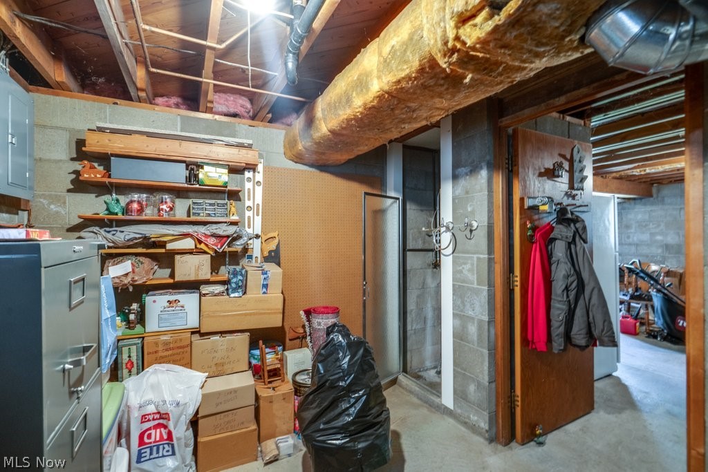 550 E Carrollton Street Magnolia OH 44643
