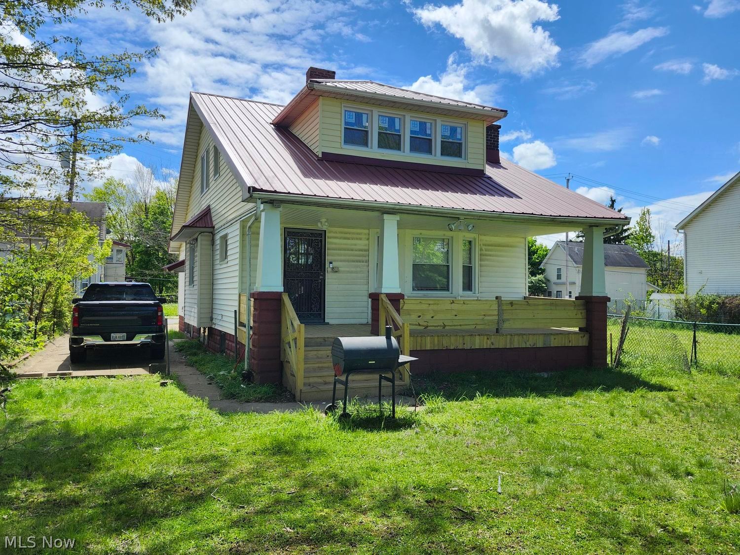 10905 Eliot Avenue Cleveland OH 44104