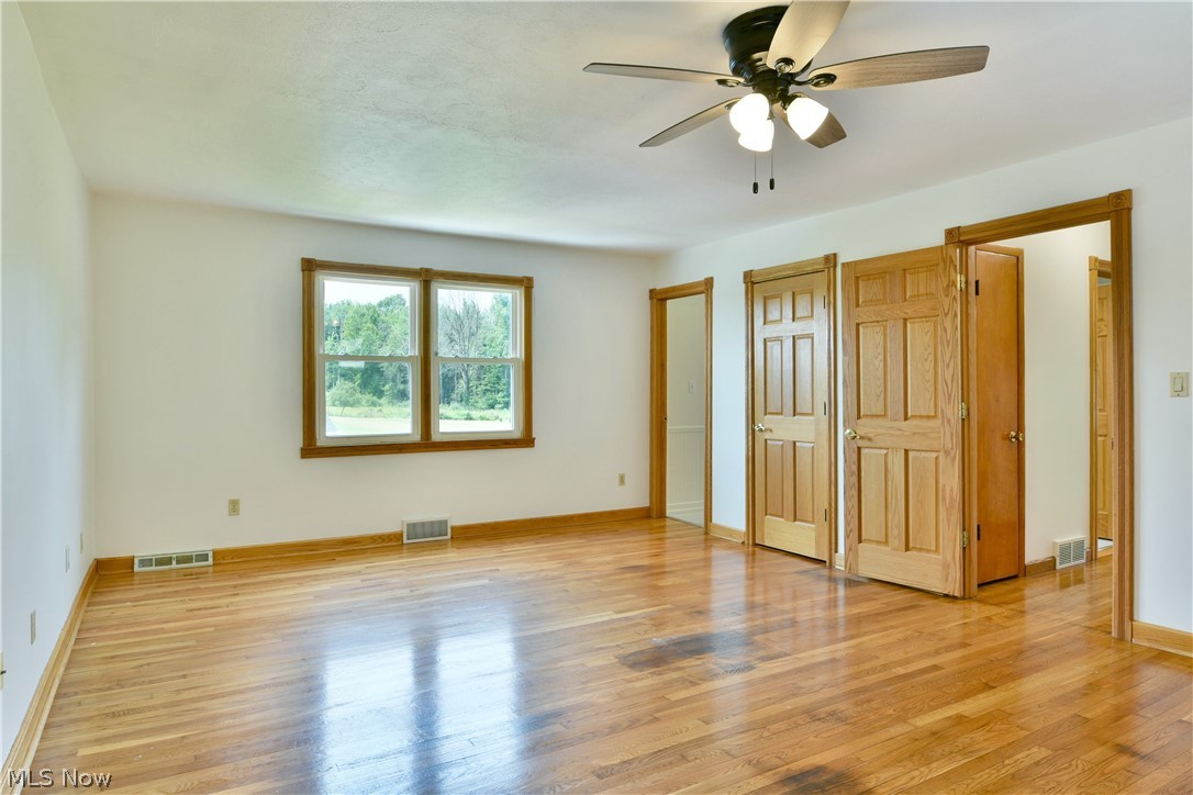 1393 Sunnyfield Avenue NW Warren OH 44481