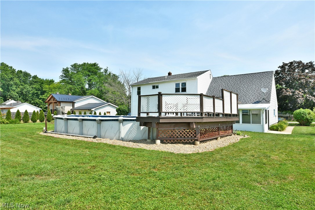 1393 Sunnyfield Avenue NW Warren OH 44481
