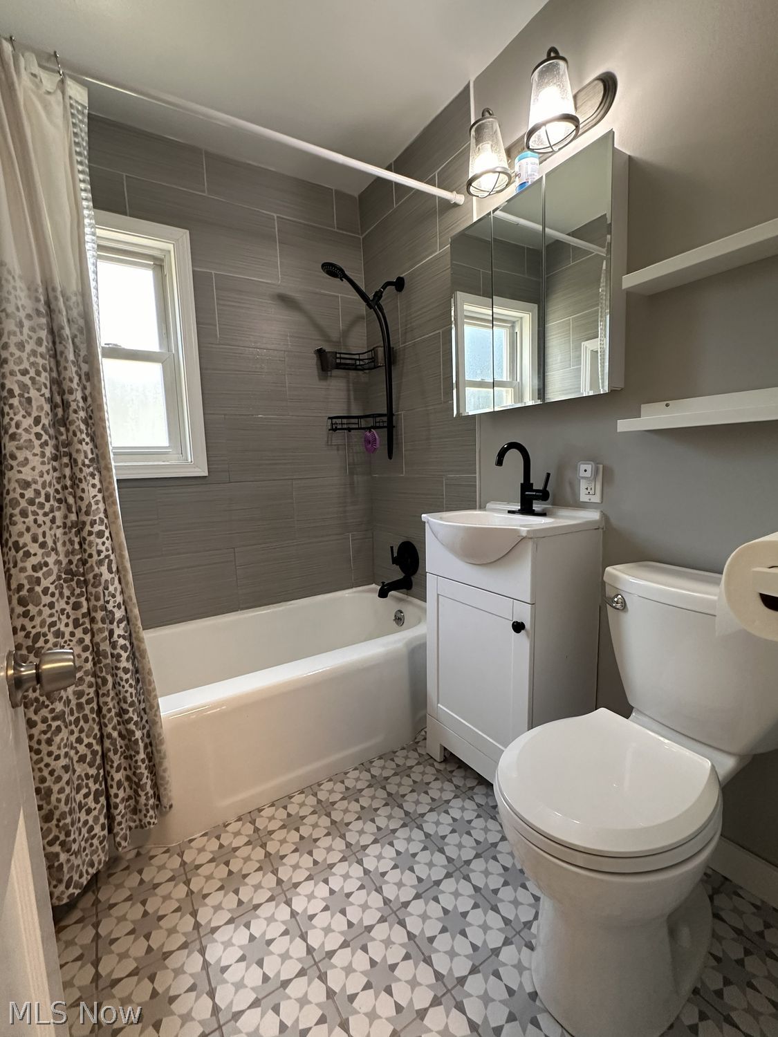 704 Oak Street Medina OH 44256