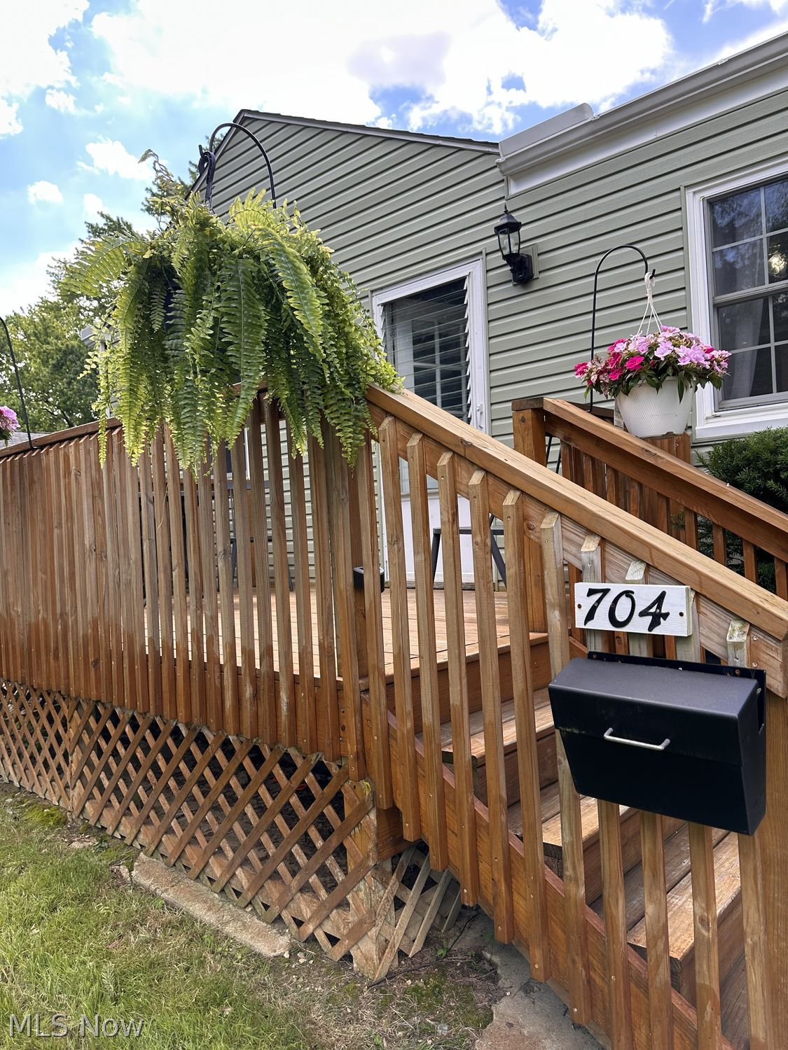 704 Oak Street Medina OH 44256