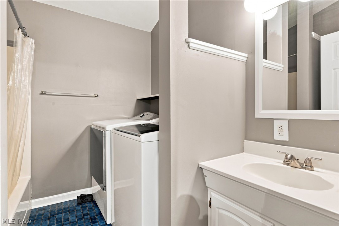 1963 Fulton Place Cleveland OH 44113