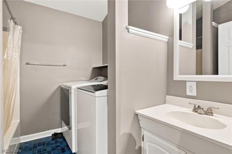 1963 Fulton Place Cleveland OH 44113