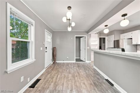 1963 Fulton Place Cleveland OH 44113