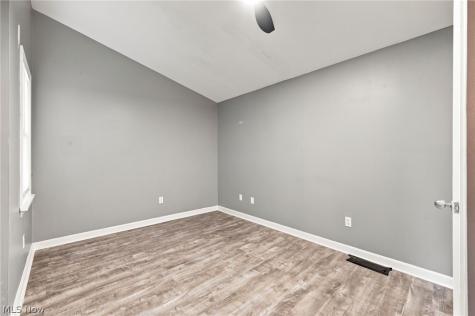 1963 Fulton Place Cleveland OH 44113