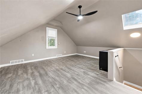 1963 Fulton Place Cleveland OH 44113