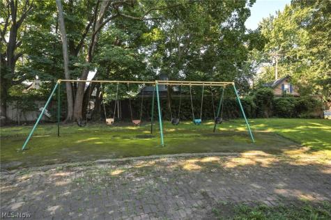 1963 Fulton Place Cleveland OH 44113