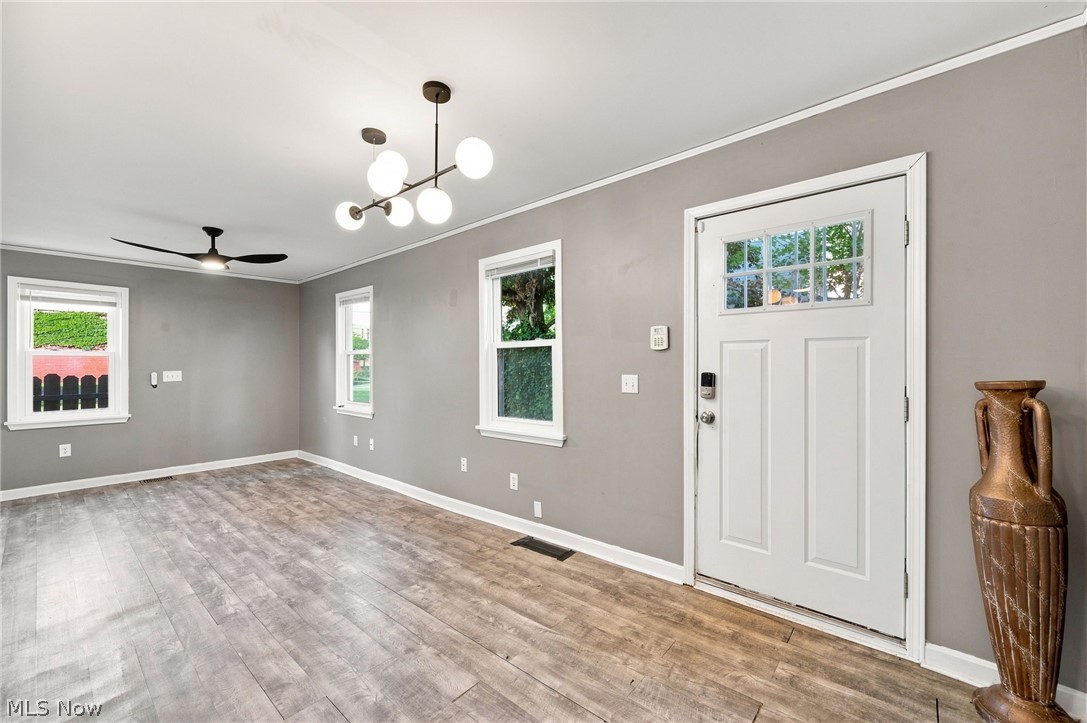1963 Fulton Place Cleveland OH 44113