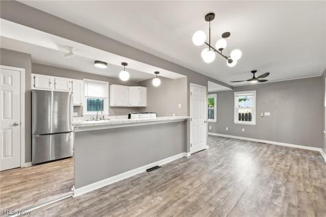 1963 Fulton Place Cleveland OH 44113