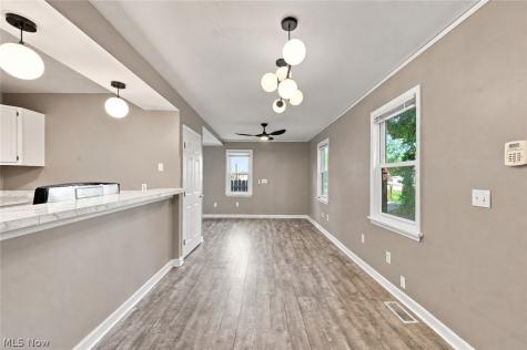 1963 Fulton Place Cleveland OH 44113