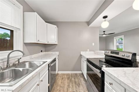 1963 Fulton Place Cleveland OH 44113