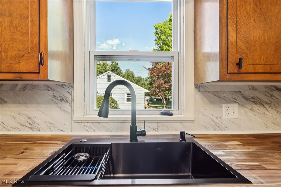 5898 Keller Road Akron OH 44319