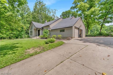 2765 Sharon Copley Road Medina OH 44256