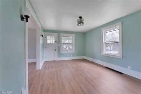 3827 Frederick Street Youngstown OH 44515