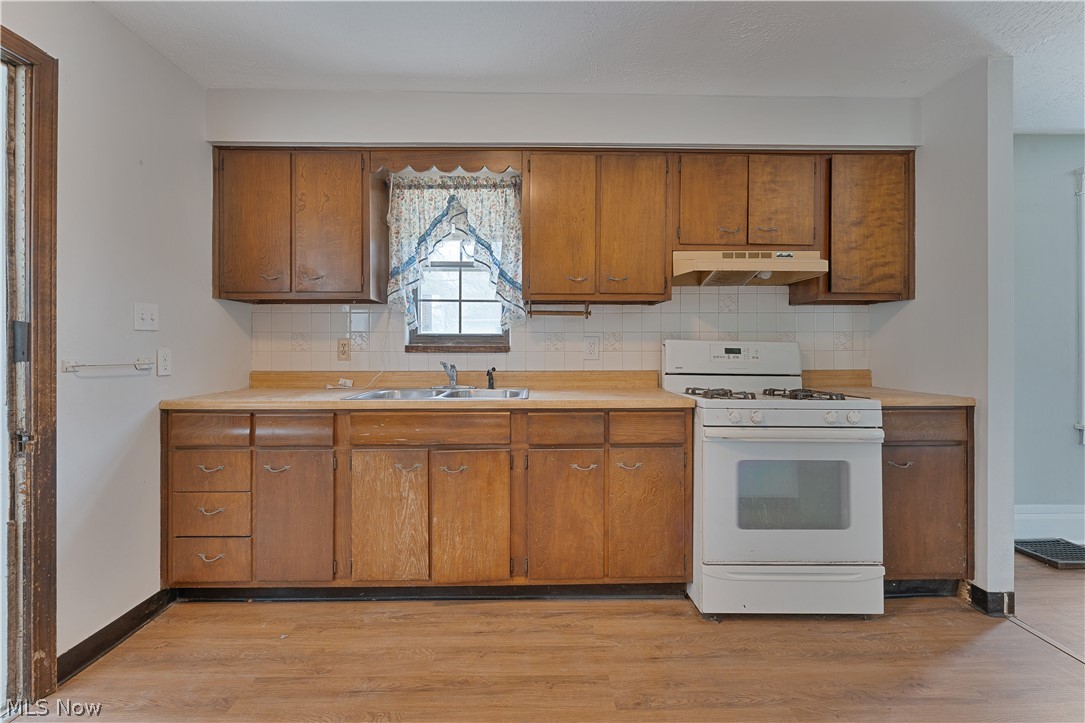 3827 Frederick Street Youngstown OH 44515