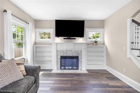818 Allison Avenue Lorain OH 44052