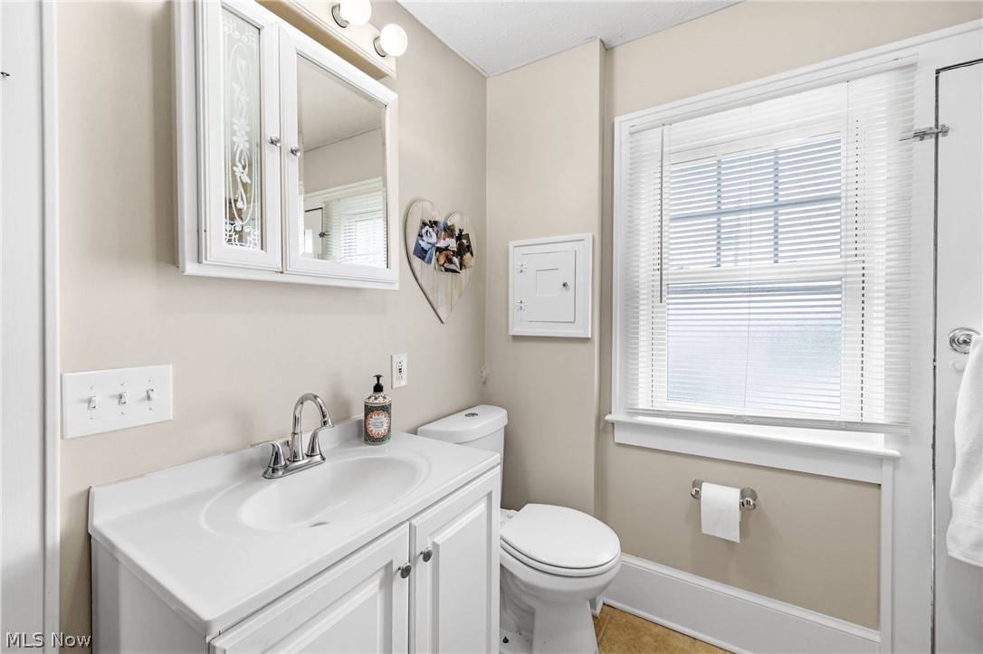 818 Allison Avenue Lorain OH 44052