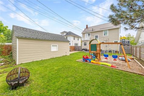 818 Allison Avenue Lorain OH 44052