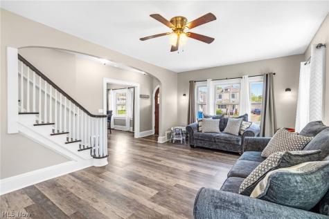 818 Allison Avenue Lorain OH 44052