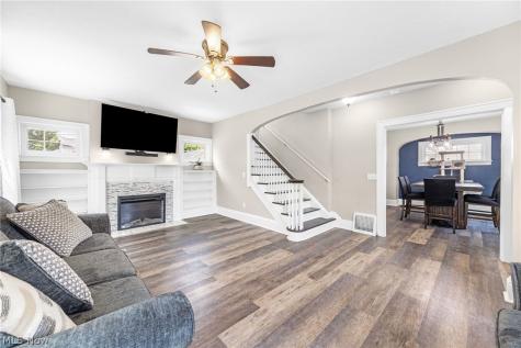 818 Allison Avenue Lorain OH 44052
