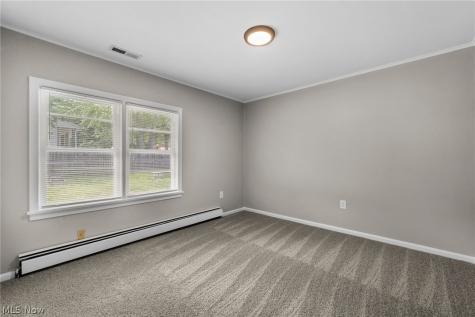 1068 Hilbish Avenue Akron OH 44312