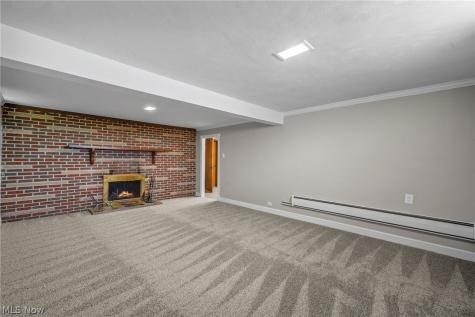 1068 Hilbish Avenue Akron OH 44312